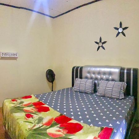 Malin'S Homestay Bukittinggi Esterno foto