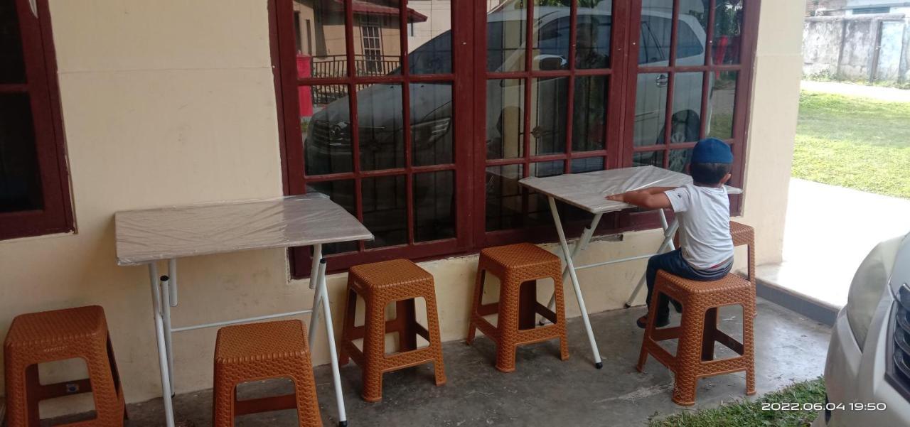 Malin'S Homestay Bukittinggi Esterno foto