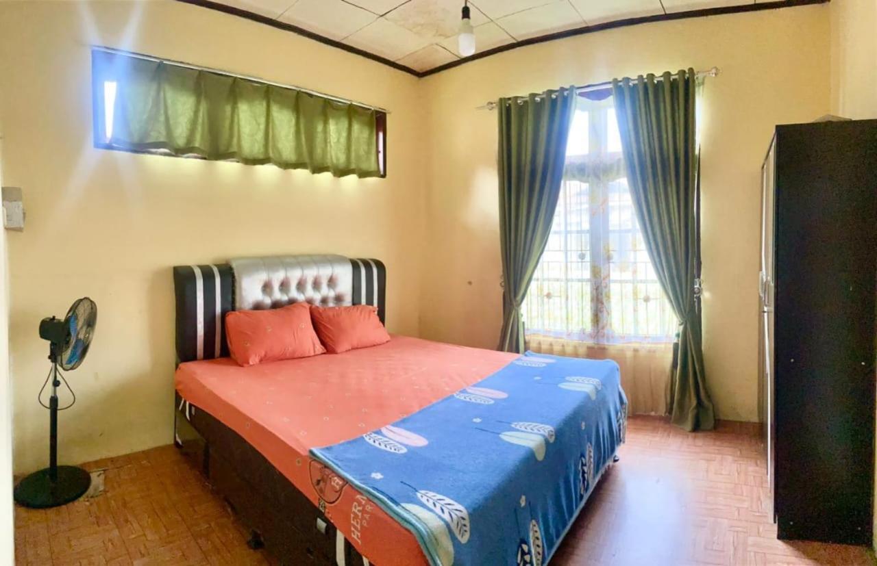 Malin'S Homestay Bukittinggi Esterno foto