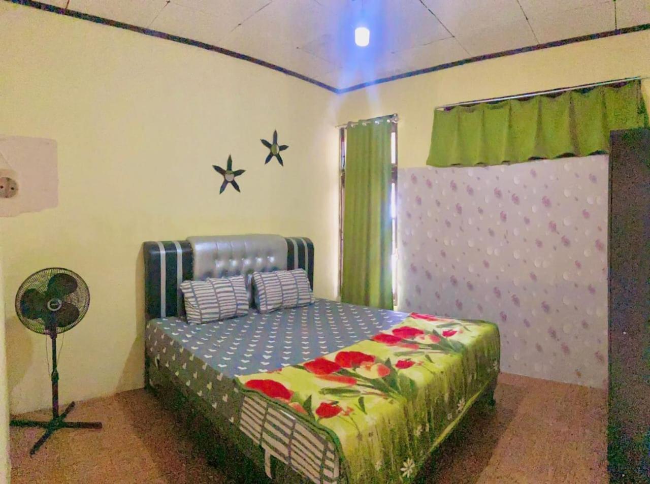 Malin'S Homestay Bukittinggi Esterno foto